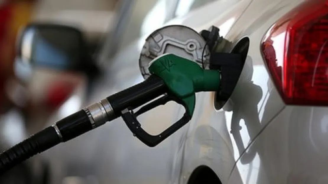 EPGİS 10 Mart'ta geçerli zammı resmen duyurdu! Benzin ve motorine 3 liradan fazla yapıldı: Vatandaş kontak kapatacak