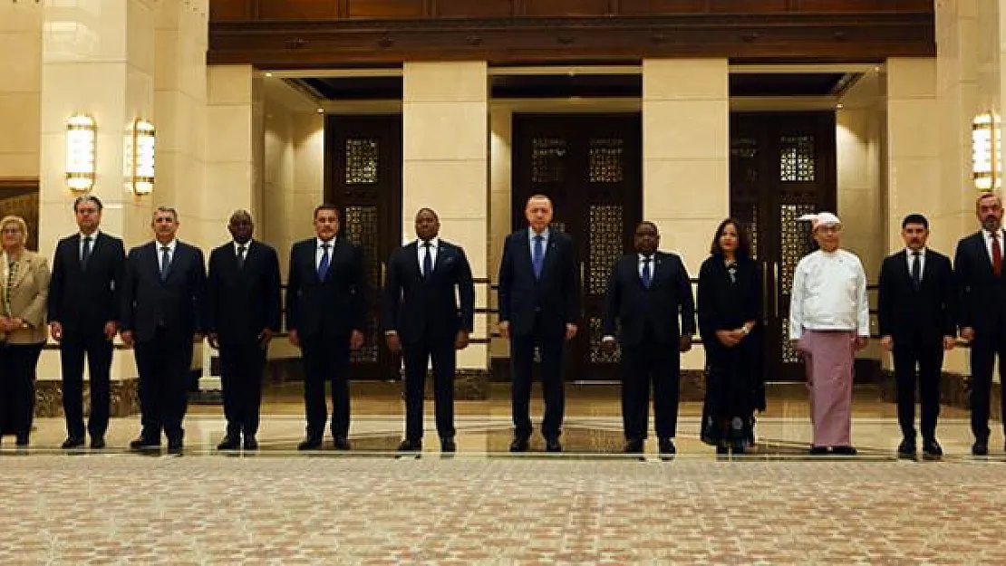 Erdoğan, Külliye'de 6 Büyükelçiyi Kabul Etti!