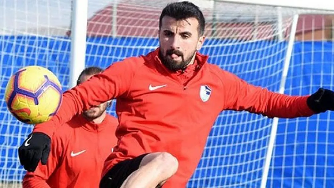 Erhan Çelenk'in Erzurumspor ile yolları ayrıldı