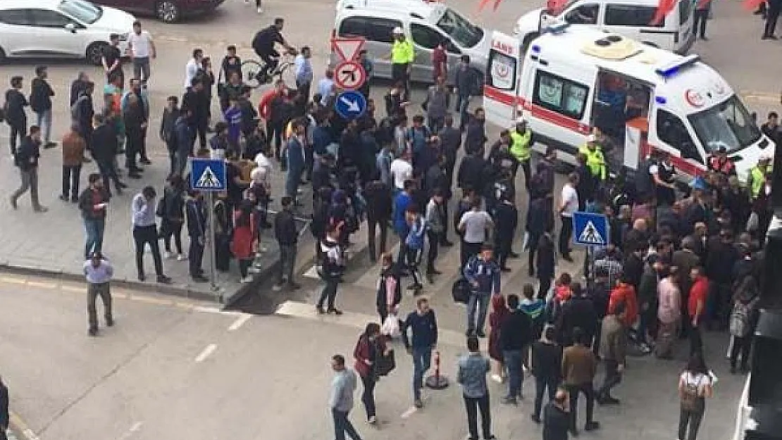 Erzurum'da korkunç kavga! Sokak ortasında kalbinden bıçakladı...