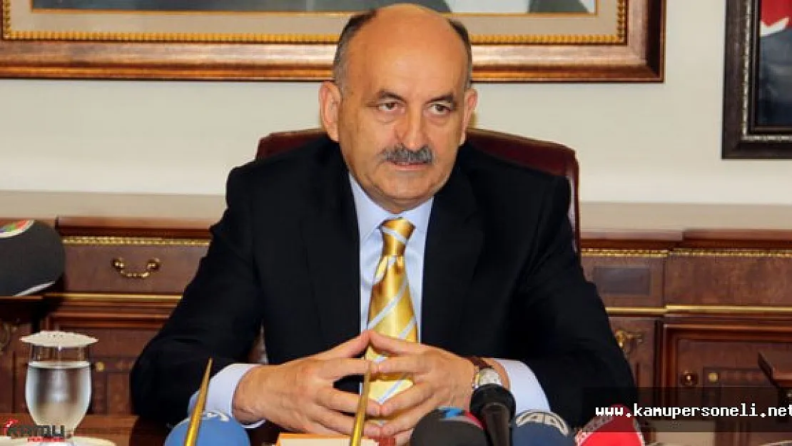 Eski Sağlık Bakanı Müezzinoğlu Görevi Selçuk Özdağ'dan Devraldı