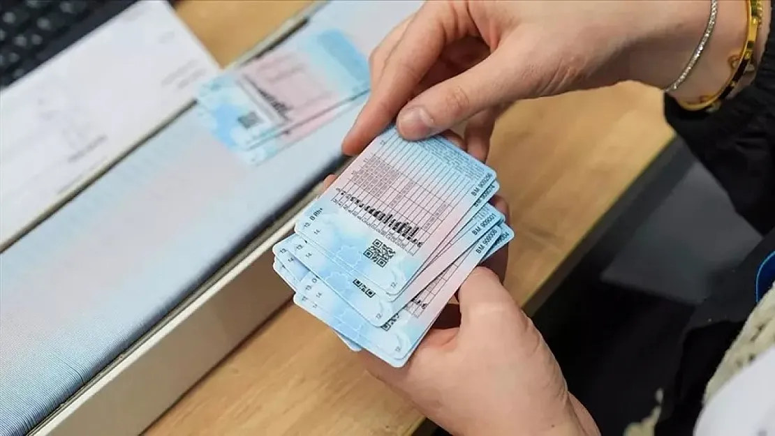 Eski Tip Ehliyetinizi Hâlâ Yenilemediniz mi? 10 Gün İçinde Başvurmayan 7.438 TL Ödeyecek