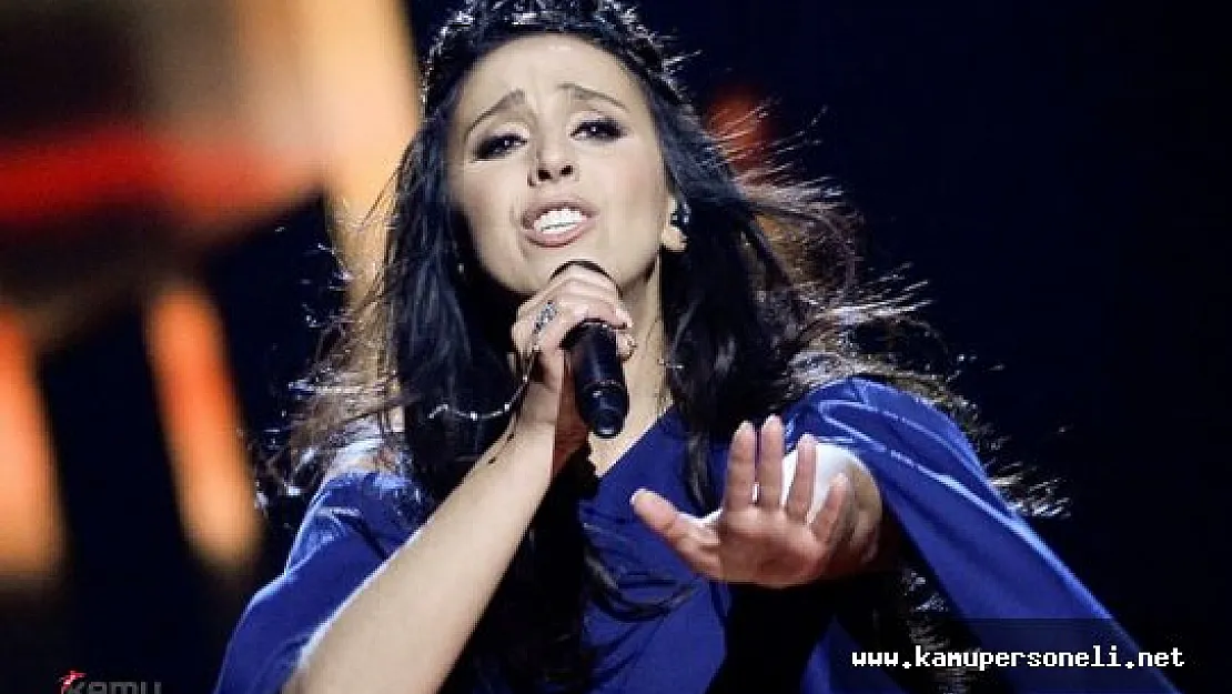 Eurovision Birincisi Kırımlı Tatar sanatçı Jamala Darbe Girişimini Kınadı