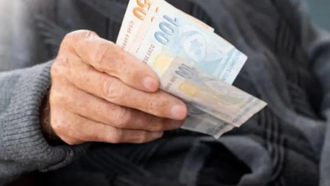 EYT yasasının meclisten geçeceği tarih belli oldu! Seçim sonrasına ertelenirse bayram ikramiyesi alınamayacak!