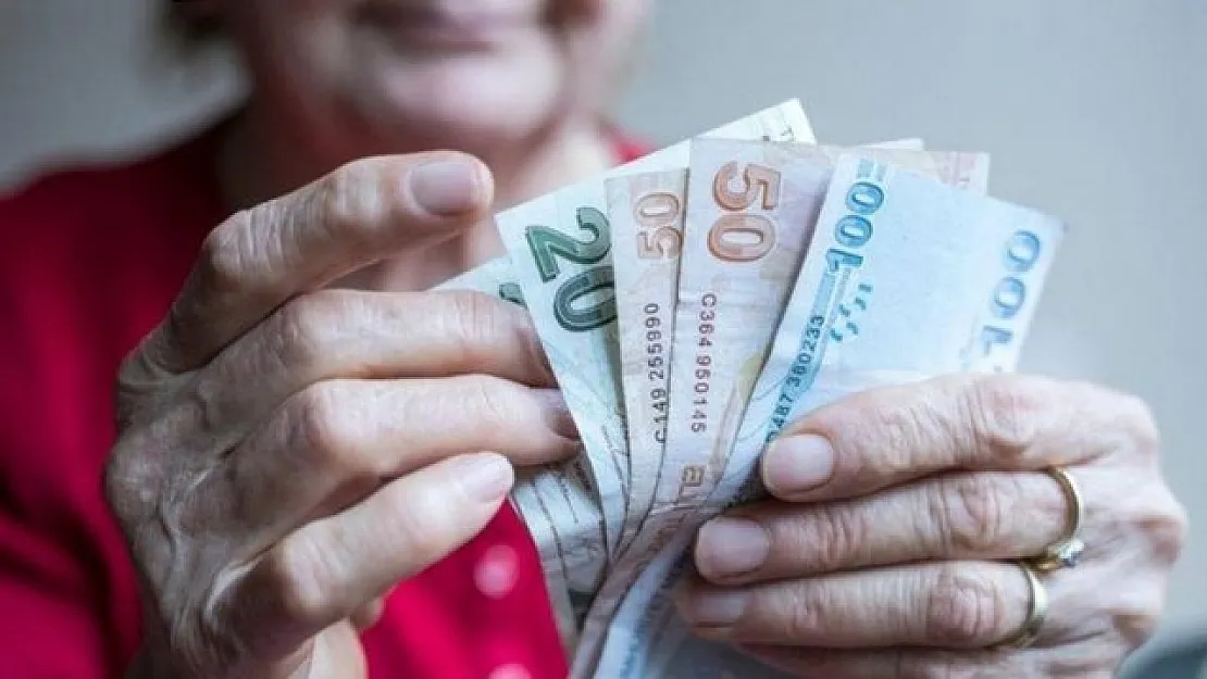 EYT'nin kritik maddesi detaylandırıldı! Emekli olmak için 3600 prim günü yetecek mi? Kısmi emeklilik EYT için yeterli olacak mı?
