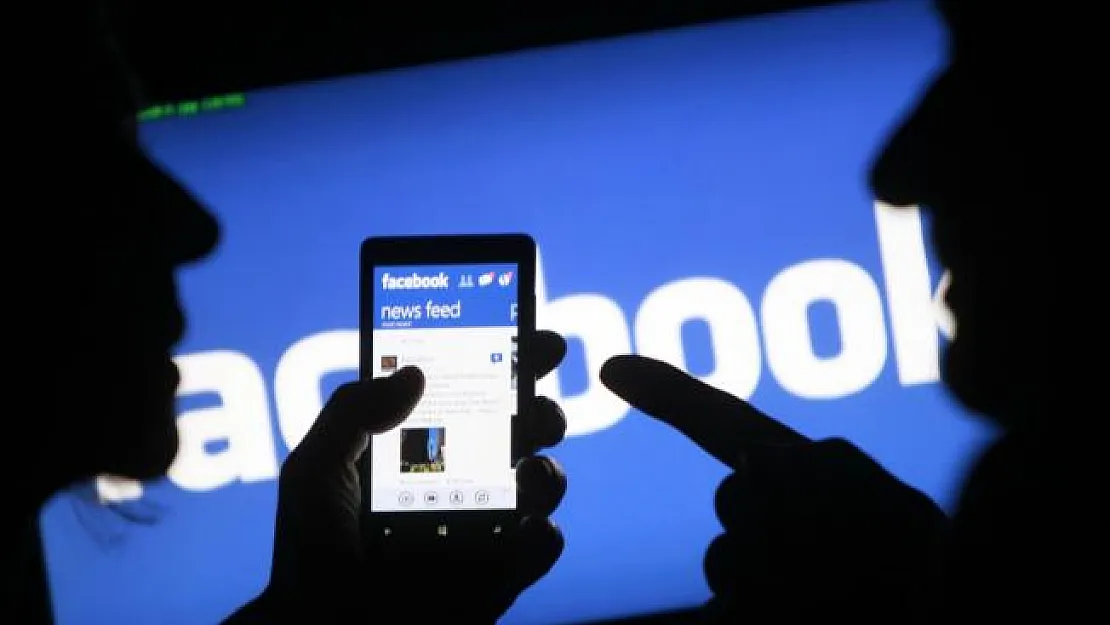 Facebook'ta Şifre Skandalı! Şifrelerinizi Hemen Değiştirin