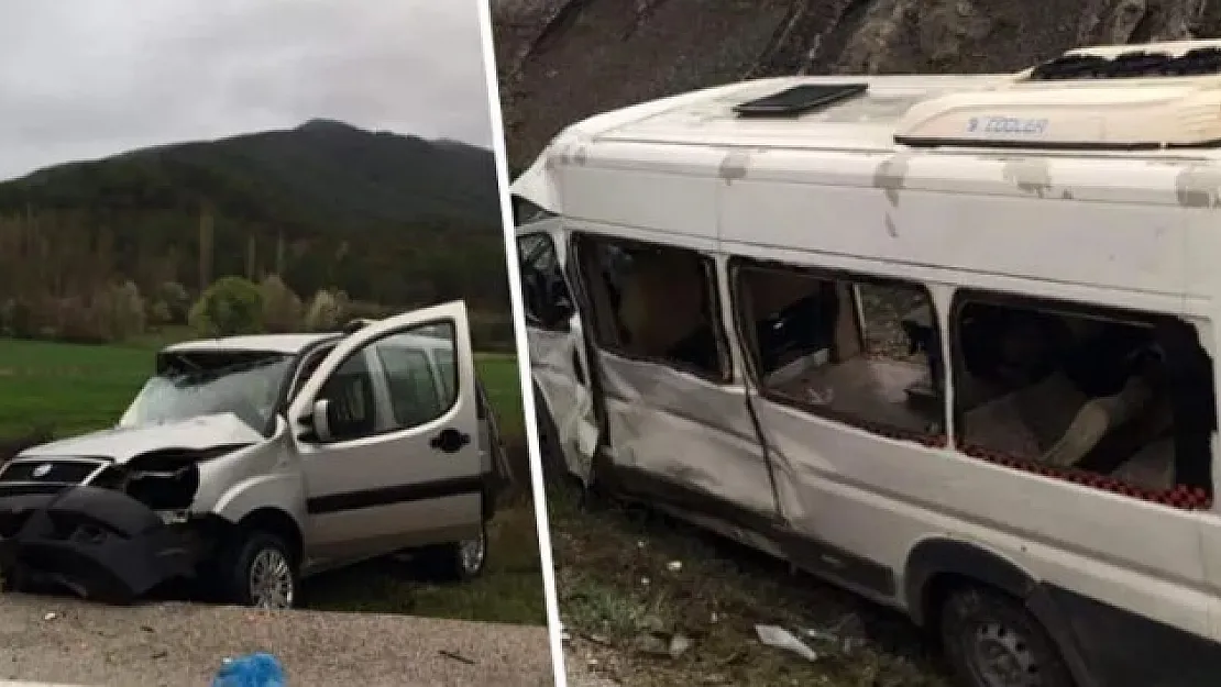 Feci kaza meydana geldi: Kafa kafaya çarpıştılar! Çok sayıda ölü ve yaralı var