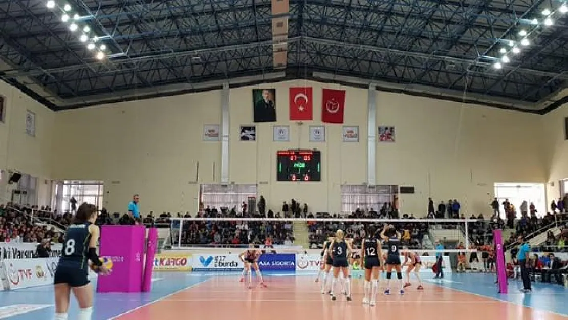 Fenerbahçe Çanakkale Belediyespor'u 3-0 yendi