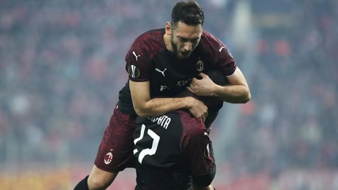 Fenerbahçe, Kolombiyalı futbolcu Christian Zapata'ya teklif yapılacağını açıkladı