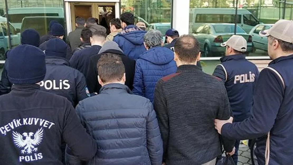 FETÖ Operasyonlarında 100'ün Üzerinde Komiser Yardımcısı Tutuklandı