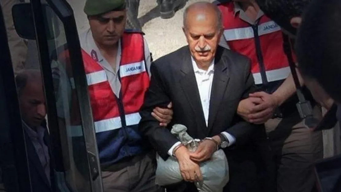 FETÖ'den tutuklu eski Bursa Valisi Konuştu- FETÖ örgütünün elebaşılarının hepsi kaçtı