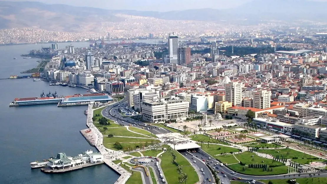 Foça'nın en kıymetli köyü doğası, huzuru ve zeytin ağaçlarıyla emeklilerin gözdesi!