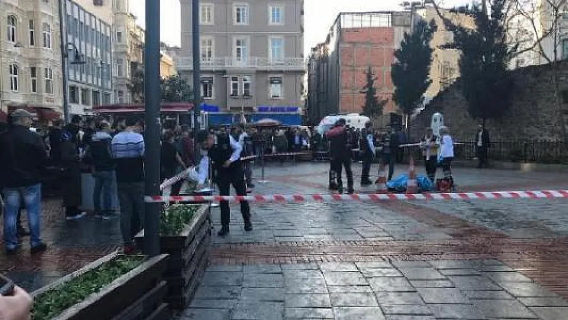 Galata Kulesi'nden düştüğü belirtilen bir kadın hayatını kaybetti