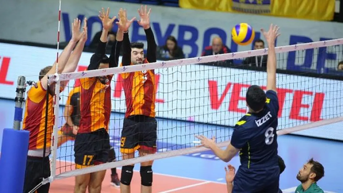 Galatasaray, Fenerbahçe'yi deplasmanda 3-2 yendi