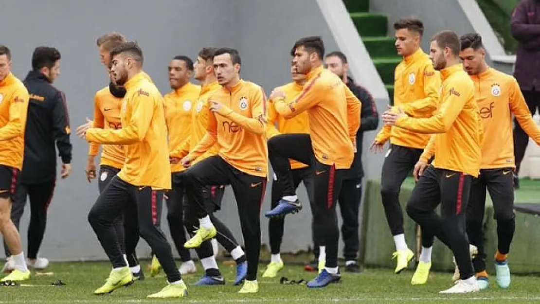 Galatasaray, Keçiörengücü maçı için Ankara'ya gitti