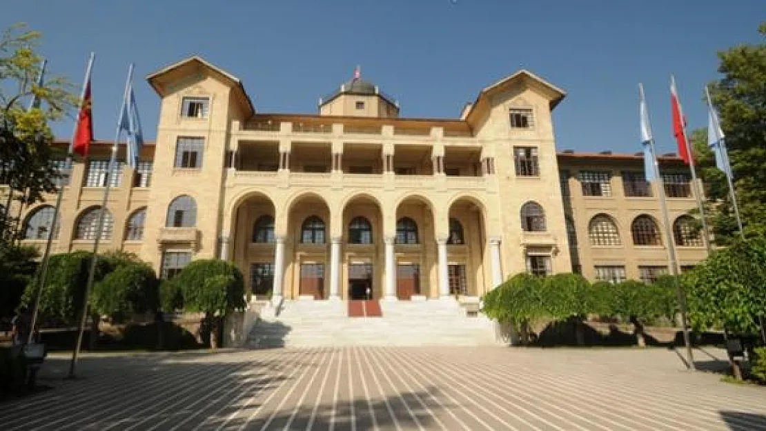 Gazi Üniversitesi 77 Öğretim Üyesi alıyor