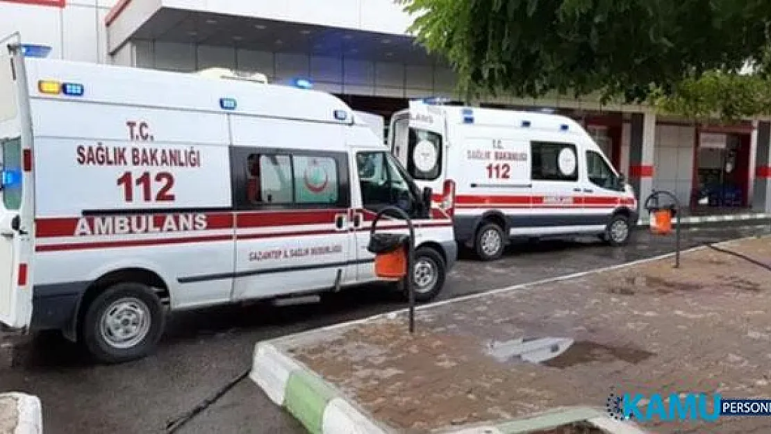 Gaziantep'in Nizip İlçesinde Motosiklet Otobüs Durağına Çarptı! Ölü ve Yaralı Var