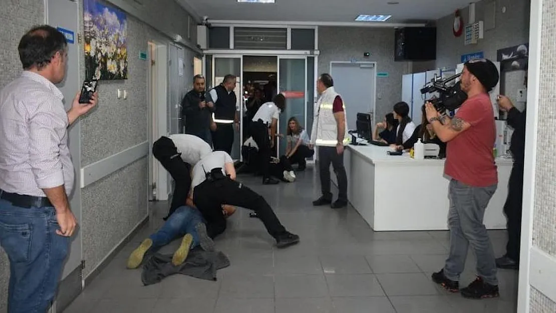 Gaziantep'te doktora şiddet: Bakan Koca'dan açıklama