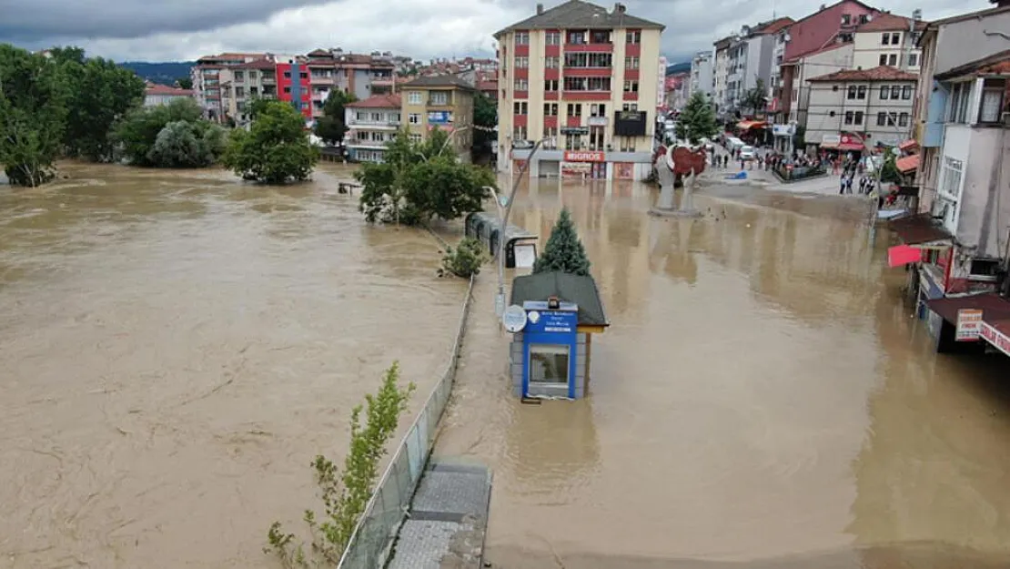 Gelen görüntüler çok kötü: O il resmen felaketi yaşadı! Vali açıklama yaptı