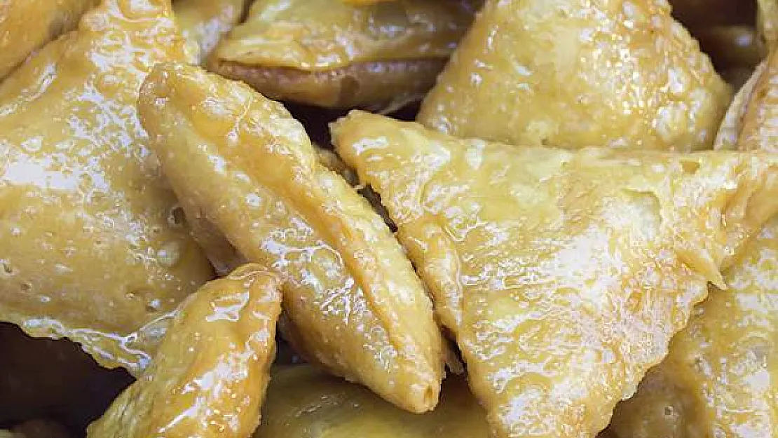 Gelinim Mutfakta Samsades tatlısı nedir? Samsades tatlısı nasıl yapılır? Gelinim Mutfakta Samsades tatlısı tarifi ve malzemeleri