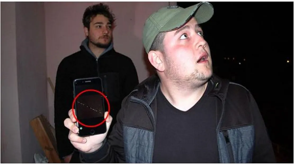 Gökyüzünde Esrarengiz Işık