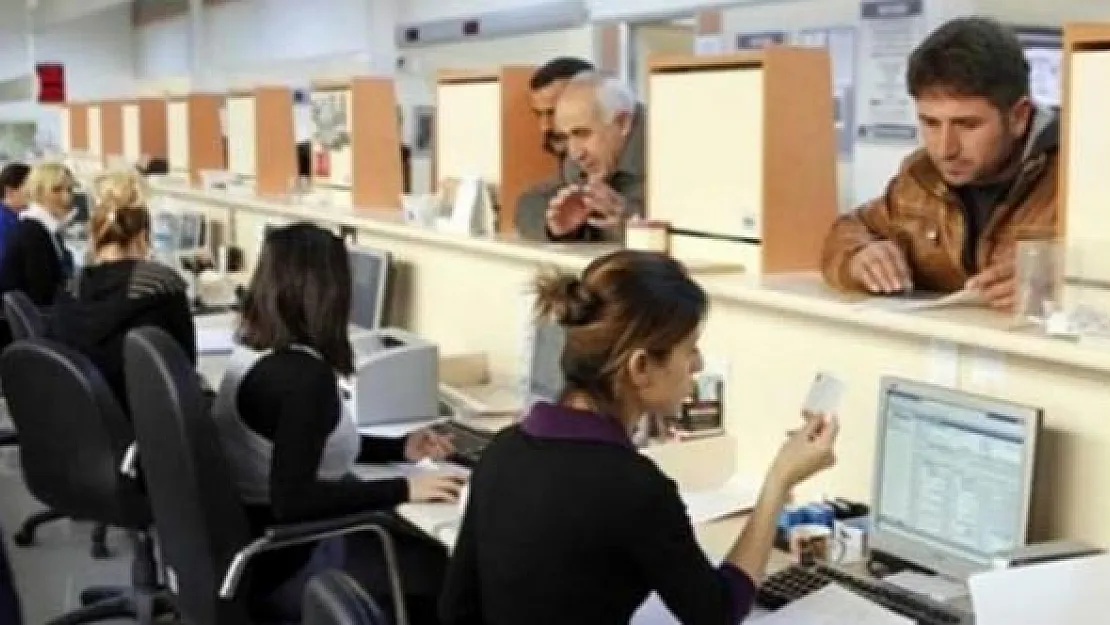 Görevde yükselme ve unvan değişikliği süre şartı düşürüldü