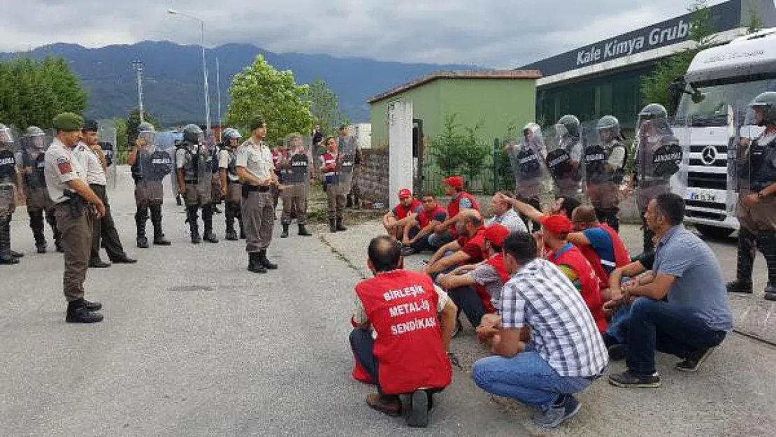 Grev Yapan İşçilere Gözaltı!