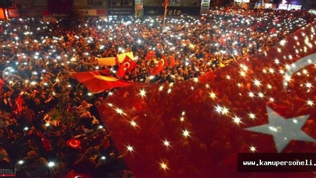 GSM Operatörleri Demokrasi Nöbeti'ne Destek Verdi