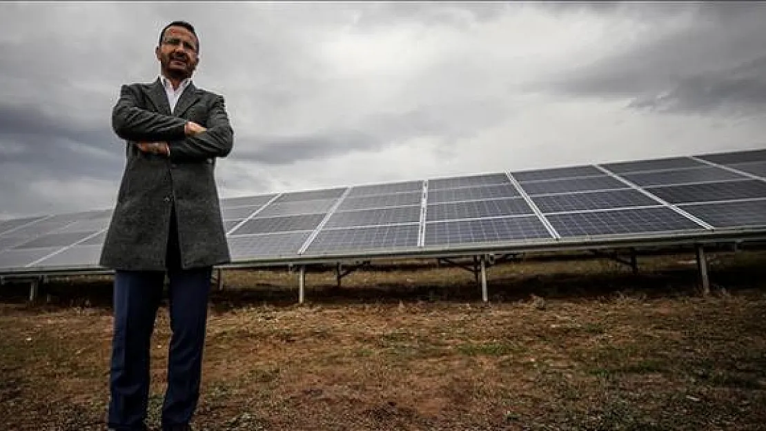 Güneş Tarlasında Bin Daireye Yetecek Elektrik Üretiyor