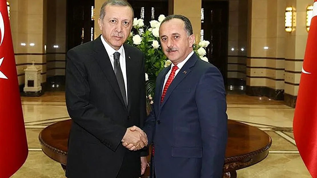Haber bu sabah geldi: Belediye başkanı istifa etti!