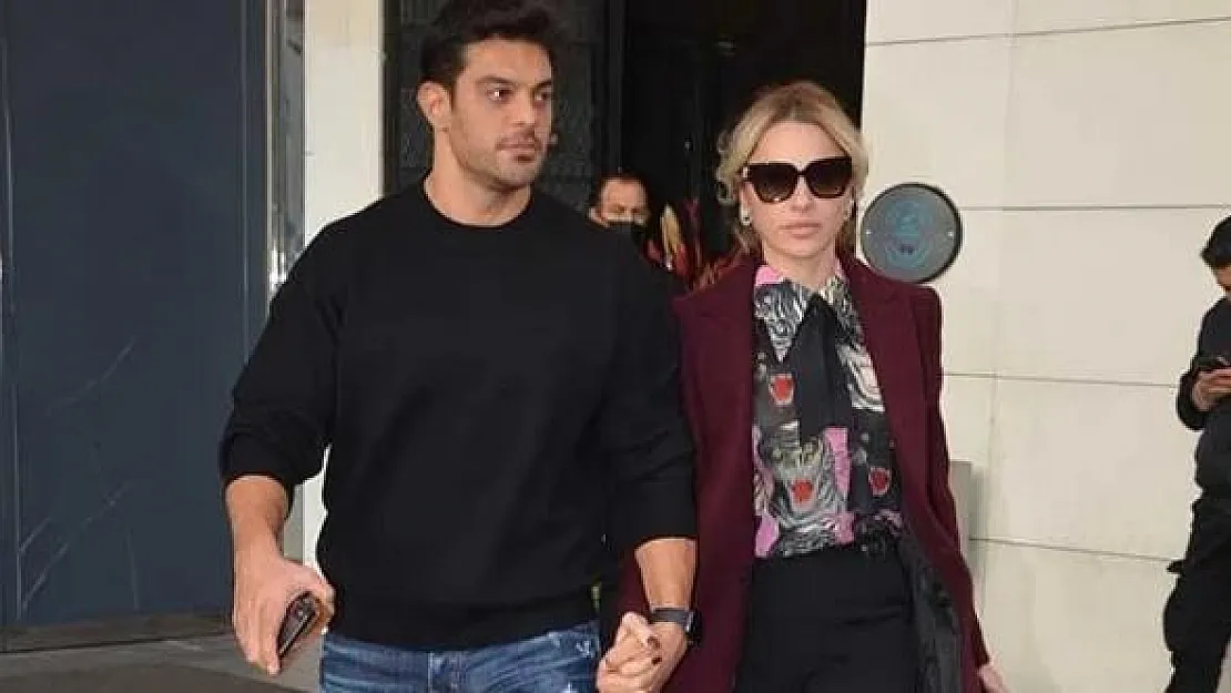Hadise ve Mehmet Dinçerler evleri ayırdı denmişti videodaki dövme her şeyi ortaya çıkardı! 'Enişte, videoyu niye sildin?'