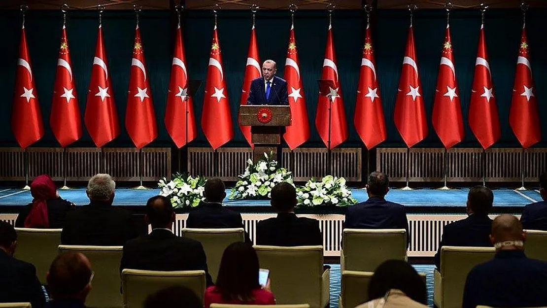 Hafta içi hafta sonu sokağa çıkma yasağı, okulların açılışı ve aşı gündemde! Saatler sonra kararlar açıklanacak!