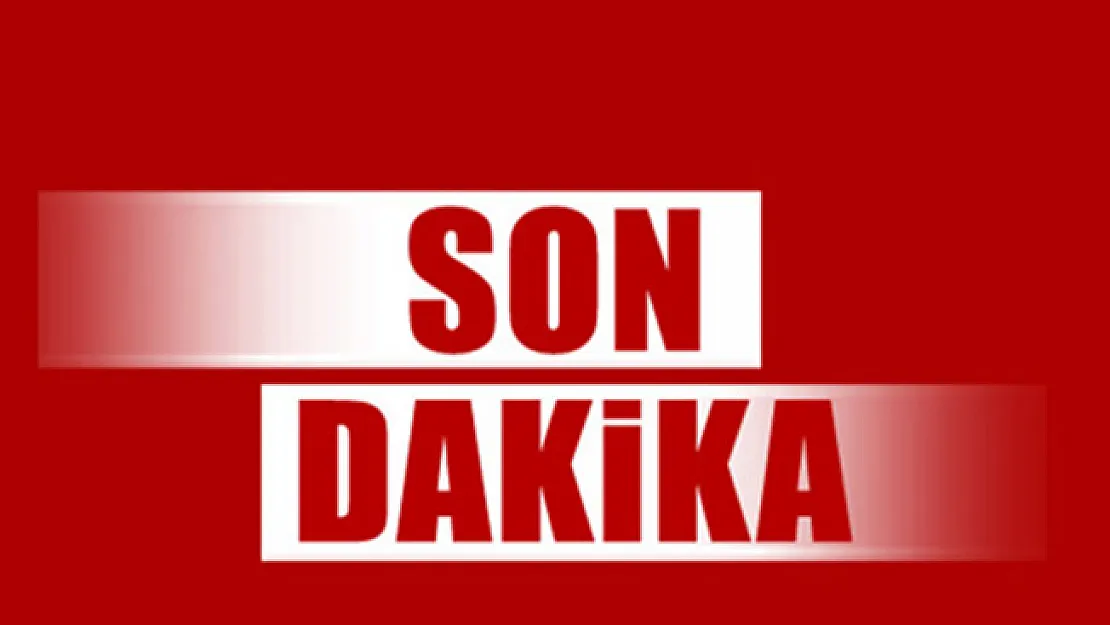 Hakkari'de Üs Bölgesine Yıldırım Düştü! Yaralı Askerler Var