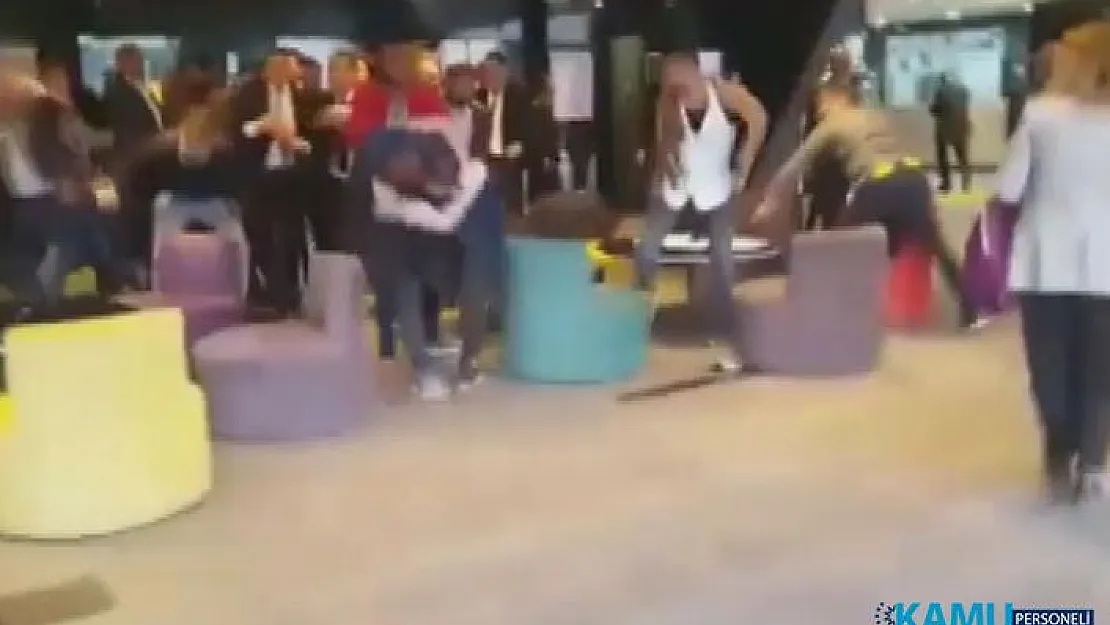 Haliç Üniversitesi'nde Hareketli Anlar! Baskın Düzenlediler