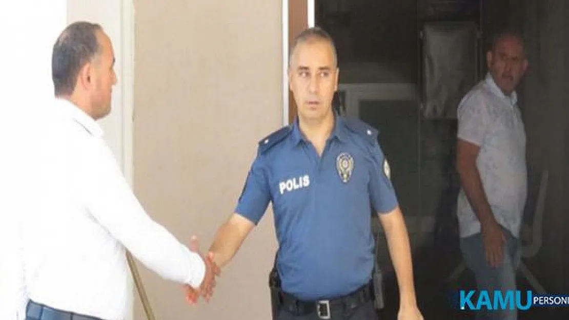 Hamile Kadının Aracına Saldıran Zanlının Elini Sıkan Polis Amiri Açığa Alındı