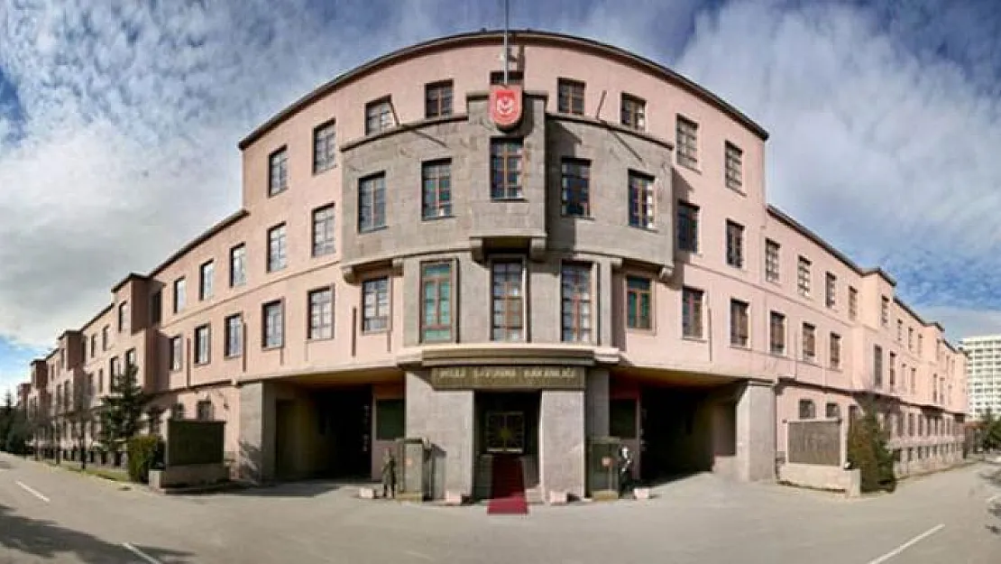 Hava Kuvvetleri Komutanlığı Sözleşmeli Er Alımına İlişkin Adayların Özel Duyuruları Yayımlandı