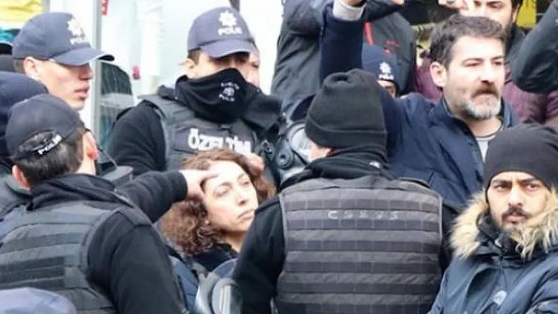 HDP'li Vekil Polisin Kolunu Isırdı ! Soruşturma Başlatıldı
