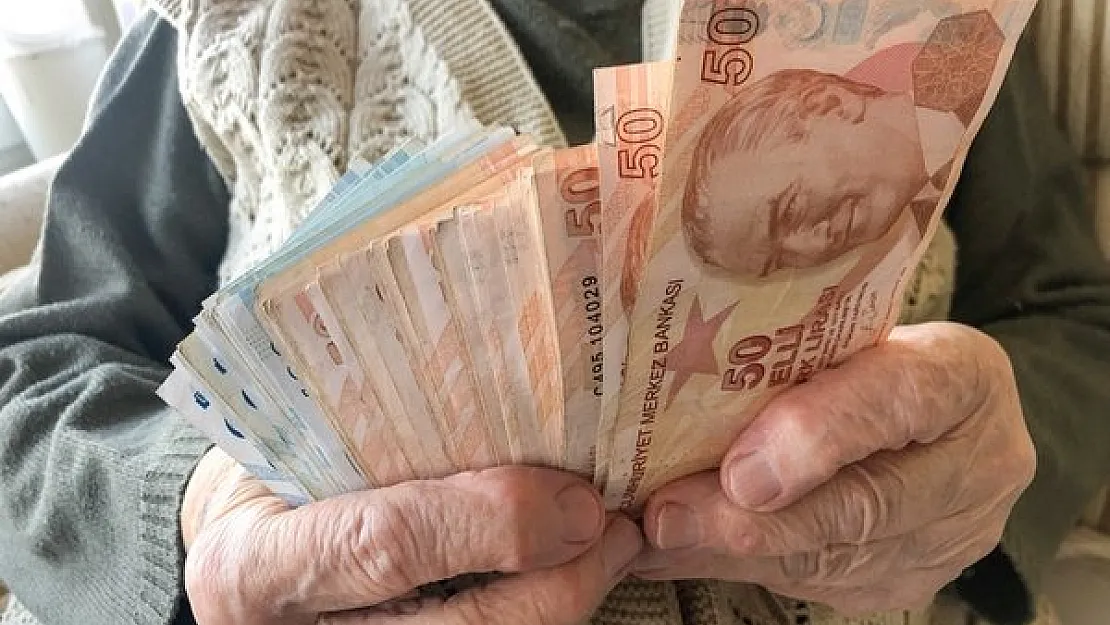 Hemen en yakın ATM'den paralarınızı çekebilirsiniz: e-Devlet'ten ödemelerinizi kontrol edin: Bakanlık 3.340 TL yatırdı