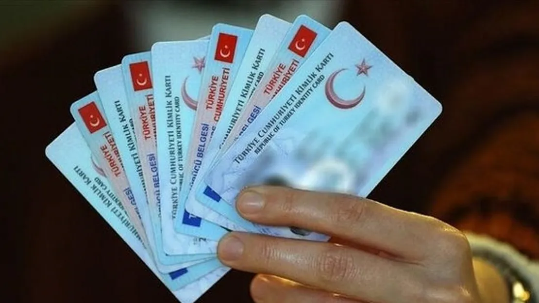 Herkesi ilgilendiriyor! Kimliği ve ehliyeti olanlar için flaş değişiklik!