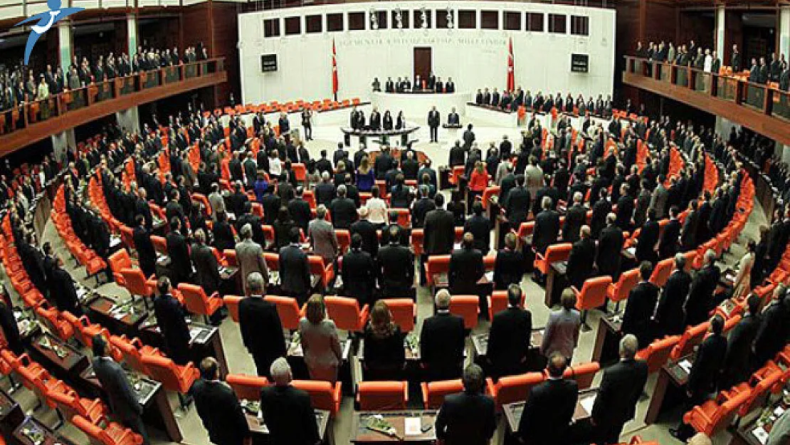 Hükümet Uyum Yasaları İçin Harekete Geçti