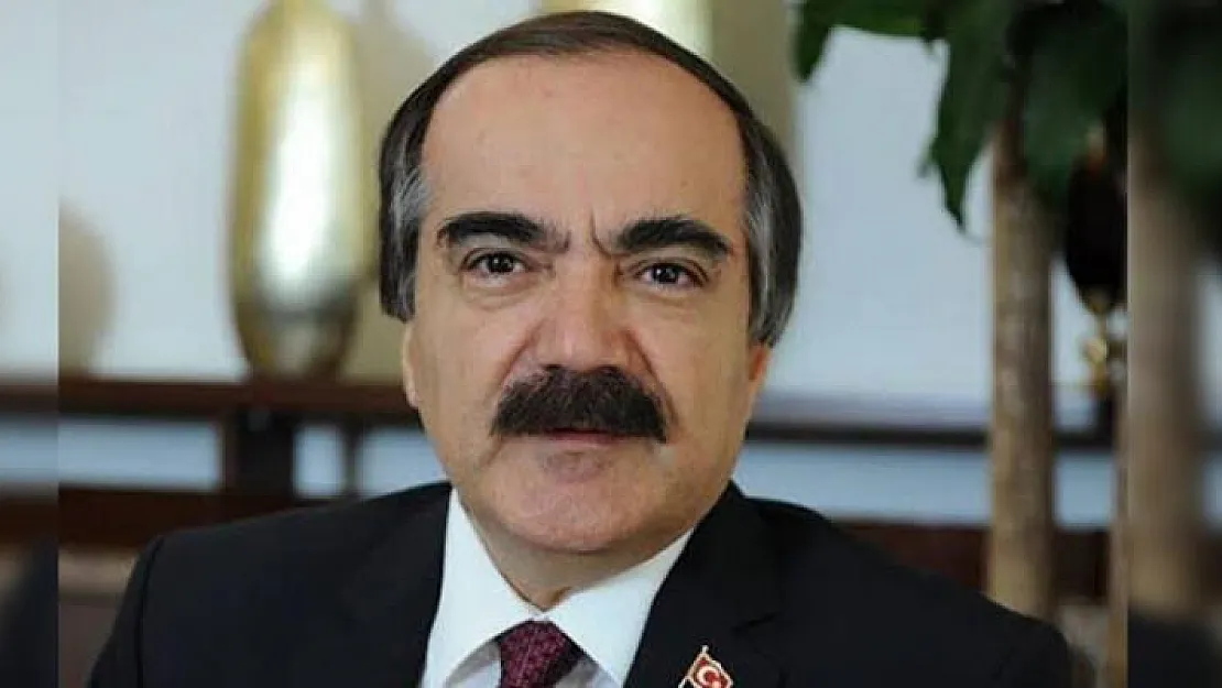 Hüseyin Avni Coş hayatını kaybetti! Hüseyin Avni Coş kimdir?