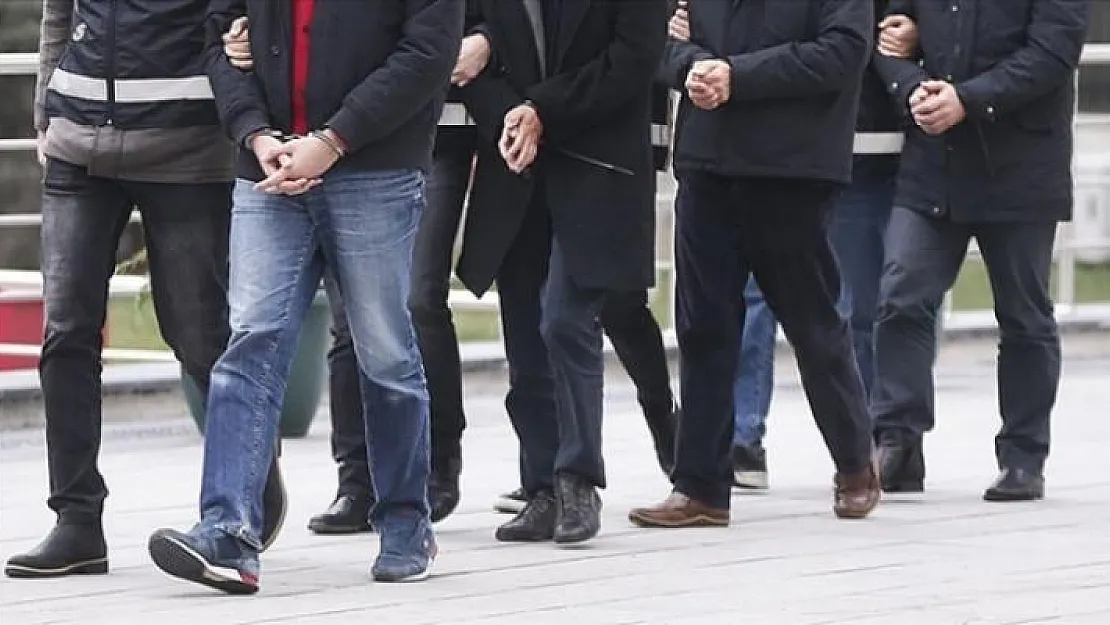 İçişleri Bakanı Soylu duyurdu! Albaylar çetesi çökertildi!