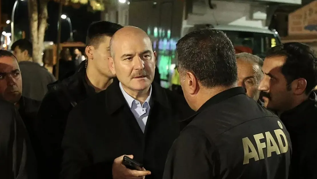 İçişleri Bakanı Süleyman Soylu'dan deprem bölgesi hakkında güncel bilgiler! Ailelere yardım için 10 bin TL verildi!