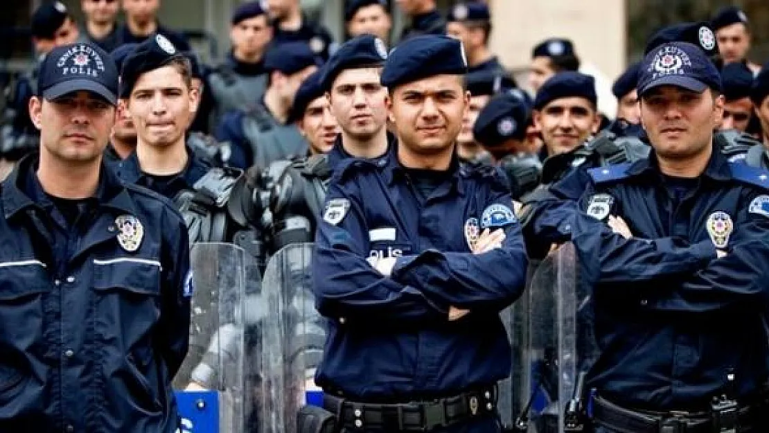 İçişleri Bakanlığı'ndan EGM duyurusu! Polis olmanın şartları değişiyor