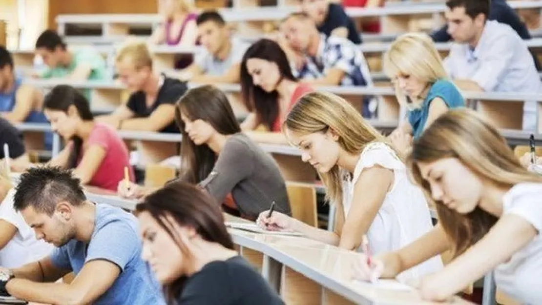 İkinci bir karara kadar açılmayacak! Üniversitelerin açılışı ertelendi:  YÖK duyurdu