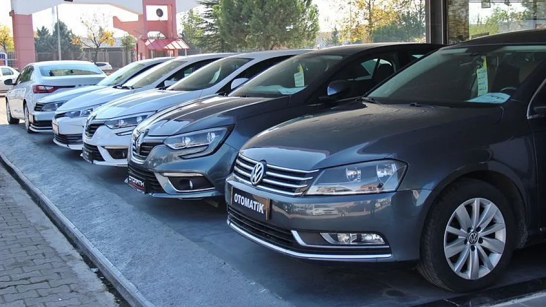 İkinci El Araç Satışları Temmuz'da Yüzde 45 Azaldı, Araç Fiyatlarında Gerileme Başladı!