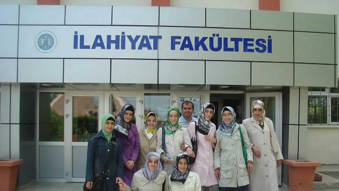 İlahiyat Ön Lisans Mezunları İçin Müjdeli Haber
