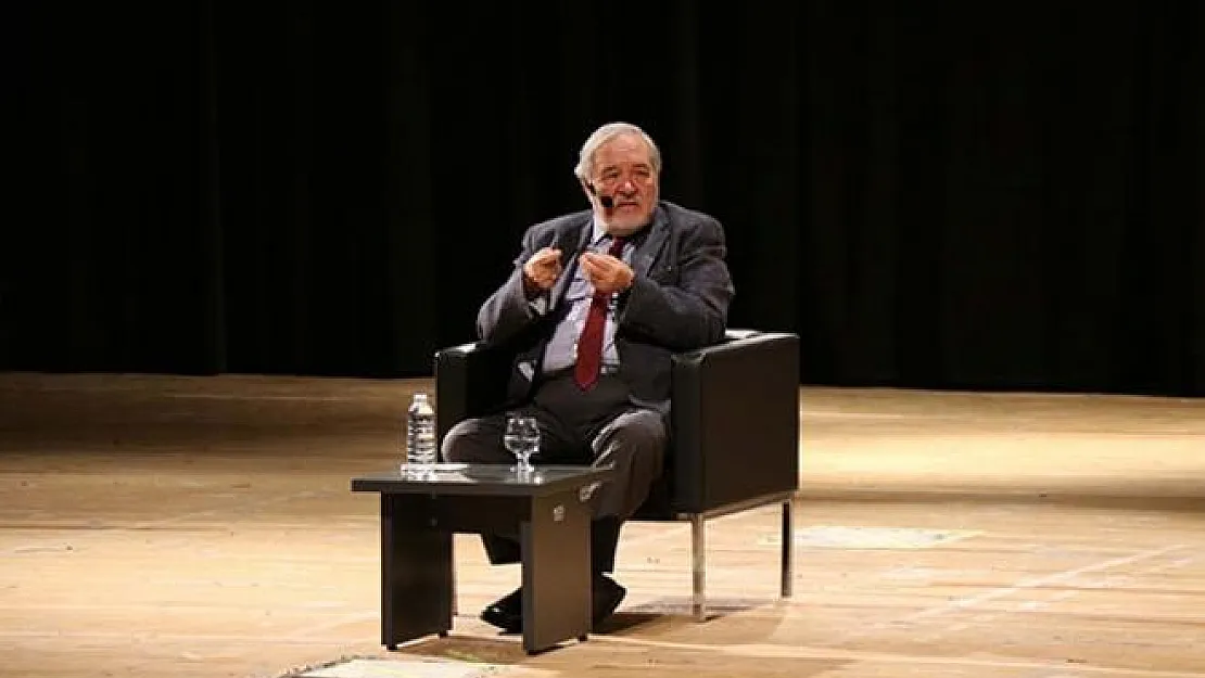 İlber Ortaylı: Uygun küçük şehirlerde oturmak ve çalışmak için kırsal bölgelere yerleşin