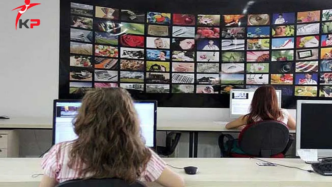 İletişim Fakültesi Mezunları Medya Okuryazarlığı Dersi Verebilir Mi?