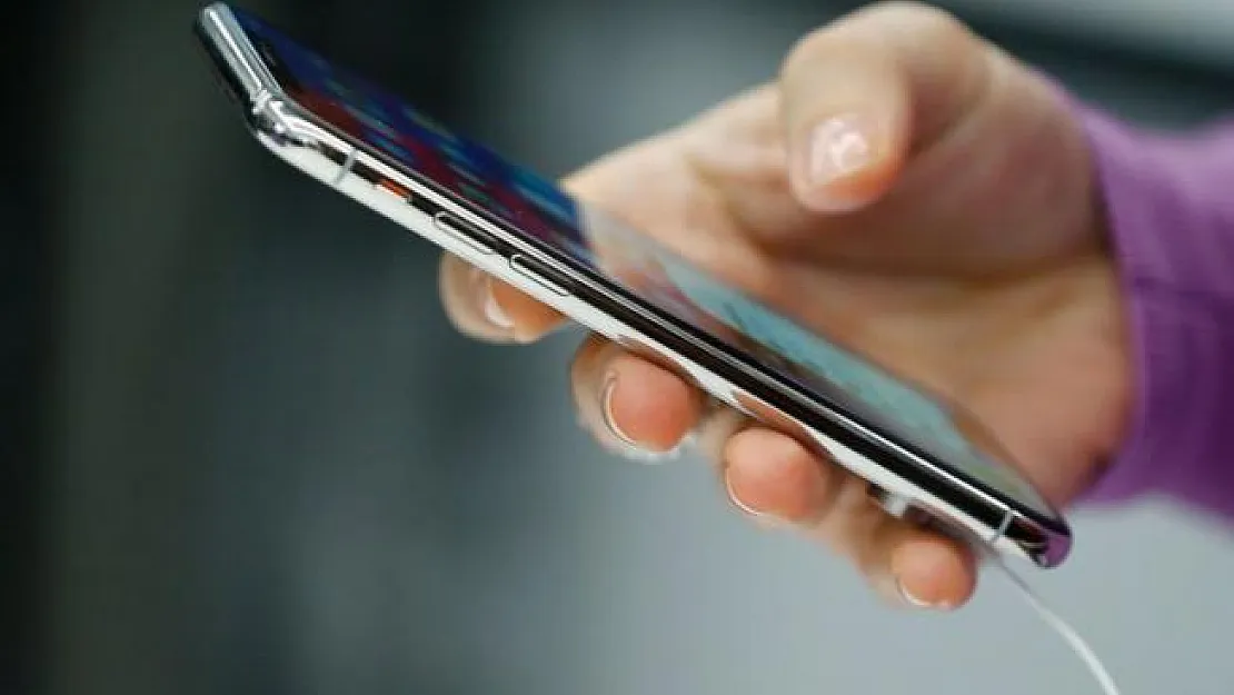 İnternete giren herkesi ilgilendiriyor: Adresiniz, kimlik numaranız, telefon numaranız gibi kişisel verileriniz artık...